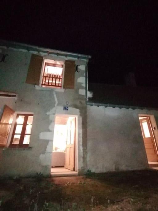 Le Blanc, Agreable Maison De Centre Ville Exterior foto